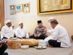 Takziah ke Rumah Duka Habib Zen Bin Umar, Kapolri: Sudah Saya Anggap Ayah Sendiri