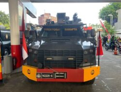 Kapolda Jatim Perintahkan Seluruh Jajaran Memasang Bendera Merah Putih Sejak 1 Agustus 2022