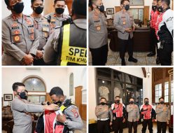 Dua Anggota Polrestabes Surabaya Mendapat Reward dari Kapolda Jatim