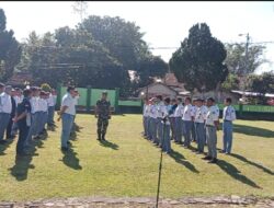 Babinsa Koramil 0822/09 Berikan Materi Wasbang Kepada Siswa SMKN 1 Pujer Bondowoso