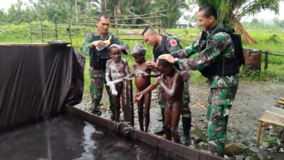 Satgas Satuan Yonif Raider 514/SY/9/2 Kostrad Berbuat Demi Generasi Papua Yang Lebih Baik