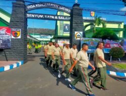 Jaga Kebugaran, Anggota Kodim 0822 Bondowoso Laksanakan Jalan Sehat