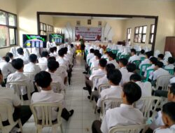 Danramil Tamanan Datangi SMAN 1 Bondowoso