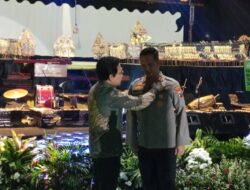 Kapolres Bondowoso Menerima Penghargaan dari Kementerian PDTT