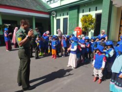 TK Insan Cendekia Bersama Guru Berkunjung ke Kodim 0822 Bondowoso, Untuk Mengenal TNI Sejak Dini