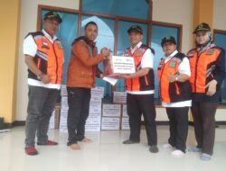 Perhutani KPH Bondowoso Memberikan Bantuan Sembako Untuk Korban Benca Banjir Bandang di Ijen