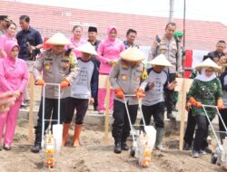 Kapolda Jatim Resmikan Kebun Ketahanan Pangan di Polres Blitar