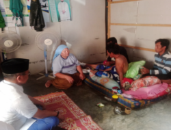 Pj Bupati Bondowoso Sambangi Korban Karhutla, di Desa Wonoboyo