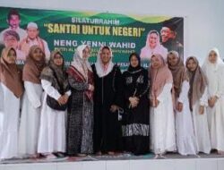 Silaturahmi Neng Yenni Wahid di Ponpes Al Furqon Pejagan Bondowoso.