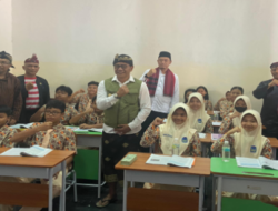 Pj Bupati Bondowoso Bersama Sekda Sidak ke SMA dan SMP, Berikut Penyampaianya