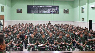 Berikan Jamdan, Ini Pesan Dandim 0822/Bondowoso Tentang Netralitas TNI Kepada Anggota