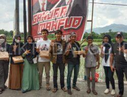 Tim Relawan Jatim Beragam, Mengadakan Program Berbagi Snack Box untuk Para Pengendara di Bondowoso