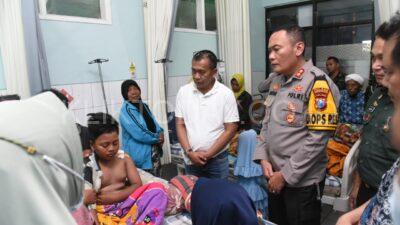 Kapolres Bondowoso Bersama Forkopimda Datangi Lokasi yang Terdampak Puting Beliung