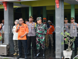 Pj Bupati Bondowoso Apel Penanggulangan Bencana Alam Puting Beliung Desa Walidono Prajekan