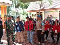 Aparat Intelijen Kodim 0822 Bondowoso Kawal Rekapitulasi di enam PPK Kabupaten Bondowoso Aman dan Damai