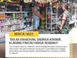 Antisipasi Kelangkaan Sembako Bulan Ramadhan, Babinsa Koramil Klabang Pantau di Desa Binaanya
