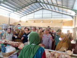 Menjelang Hari Raya Idul Fitrih 1445 H, Pj Bupati Sidak Ketersediaan Kebutuhan Pokok Masyarakat di Kabupaten Bondowoso