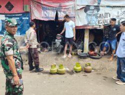 Aman dan Terjamin! Danposramil Binakal Pastikan Distribusi LPG 3 Kg di Bondowoso Berjalan Lancar