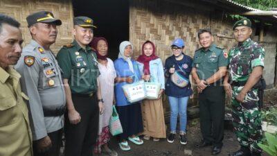 Kolaborasi TLCI dan Kodim 0822 Bondowoso, Bagikan Puluhan Paket Sembako