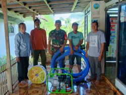 Babinsa Koramil 0822/14 Dampingi Kelompok Tani terima Bantuan Pompa Air