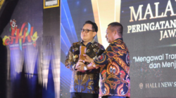 Terima PWI Jatim Award, Pj Gubernur Jatim : Dukung Sepenuhnya Kegiatan Pers