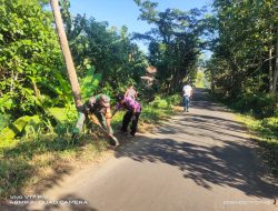 Jalan Desa Gubrih Kinclong Berkat Aksi Babinsa: ‘Kerja Bakti ini Sangat Membantu!’