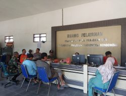 Komsos dengan Aparatur Desa Babinsa 0822/14 Dekatkan Silahturahmi