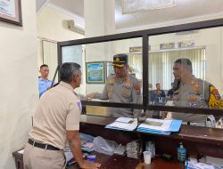 Kapolres Lumajang Sidak Samsat Pastikan Layanan Prima Bersih dari Calo