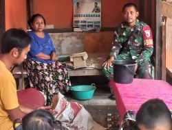 Babinsa Sertu Maryadi Perkuat Tali Silaturahmi dengan Warga Pucang Anom Melalui Kegiatan Komsos