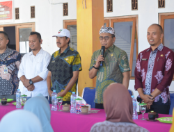 Peduli Dengan Sesama Pemkab Bondowoso Melalui Bulog Secara Simbolis Bagikan Beras Gratis