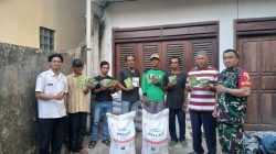 Sosialisasi Pestisida Nabati: Babinsa Sertu Achmad B Dampingi PPL Kelurahan Badean