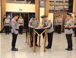 Kapolri Pimpin Upacara Kenaikan Pangkat dan Sertijab Pati Polri, Ada Kadiv Propam dan Sejumlah Kapolda