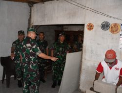 Kodim 0822 Bondowoso dampingi Tim Pemeriksa Tinjau Rumah Tidak Layak Huni, Warga Bahagia