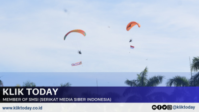 Anggota Polres Bondowoso Menghiasi Langit Biru di HUT Bhayangkara ke-78, Berikut Apresiasi Klebun Balap