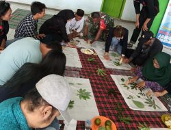 Babinsa Koramil Curahdami Dampingi Pelatihan Membatik