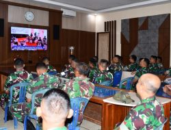 Jajaran Prajurit Kodim 0822 Bondowoso Nobar Live Streaming Wawancara KASAD