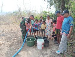 Sumber Biru, Peran Babinsa 0822/03 Bondowoso Bersinergi dengan Pemerintah Mengatasi Kesulitan Rakyat di Desa Binaan