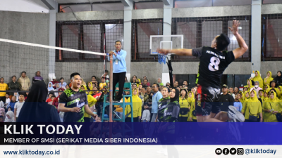 Meriahkan HUT RI ke-79, Pj Bupati Bondowoso Hadiri Acara Penutupan Pertandingan Bola Voli Campuran