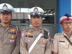 Program Masuk Pak Eko dan Halo Cak Ri dari Satlantas Polres Bondowoso Sisir Dua Sekolah