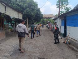 TNI dan Warga Desa Koncer Kidul: Membangun Jalan, Membangun Kebersamaan