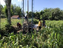 Petani Kini Bisa Panen Hingga Tiga Kali Setahun, Danpos 06/Jambesari Kawal Pengeboran Air
