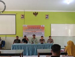 Babinsa 0822 Mendorong Partisipasi Aktif Masyarakat Dalam Pengawasan Pilkada 2024 di Wilayah Binaan