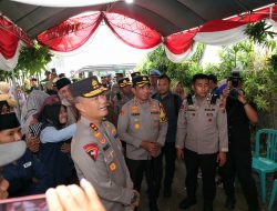 Tinjau TPS, Kapolda Jatim : Pilkada Serentak 2024 di Jatim Berjalan Lancar Sesuai Rencana