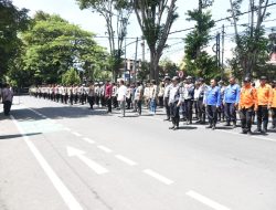 Kawal Proses Rekapitulasi Hasil Pilkada Tingkat Kabupaten, Polres Bondowoso Sekat-Alihkan Lalin