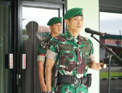 Komandan Kodim 0422/Lampung Barat Memimpin Tradisi Pelepasan 2 Perwira Terbaik