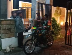 Babinsa Koramil 0822/08 Grujugan Tingkatkan Keamanan Lewat Patroli Malam