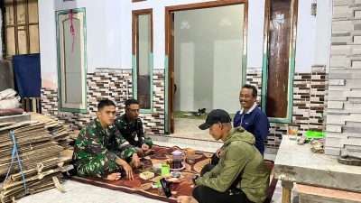 Tak Sekadar Bertugas, TMMD ke-123 Jalin Keakraban Lewat Obrolan Santai dengan Warga