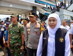 Kapolda Jatim Bersama Pangdam V Brawijaya dan Gubernur Tinjau Arus Mudik di Pelabuhan Ketapang