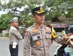 Kapolres Bondowoso Lakukan Pengecekan Pos PAM dan Pos YAN, serta Live Report Arus Lalin