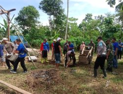 Kepedulian Kapolsek Tegalampel Bantu Warga tidak Mampu Bangun Rumah Layak Huni